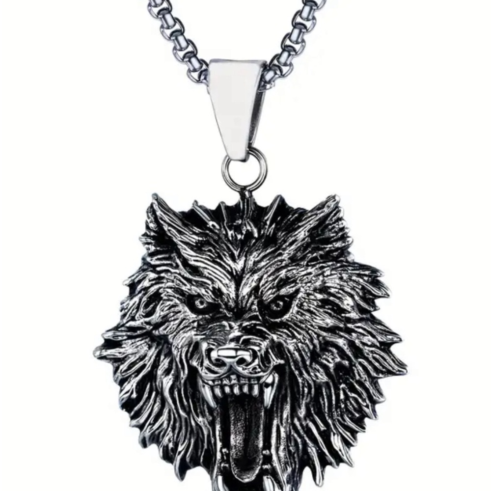 Wolf Head Pendant Necklace